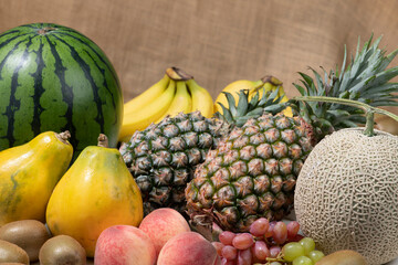 夏が旬の果物の集合