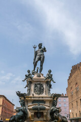 Fototapeta na wymiar Bellezze architettoniche e monumenti di Bologna centro