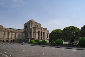 Fototapeta na wymiar 神宮外苑周辺の絵画館の風景