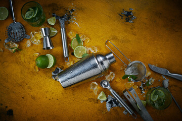 Tools for cocktail preparation with lime