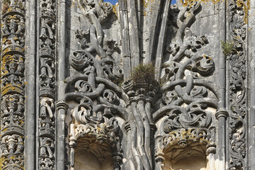 carved pillars in Interior of the Unfinished chapels in Batalha monastery, Portugal