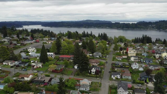 Waterfront Houses By The Sinclair Inlet In Bremerton, Washington. wide aerial