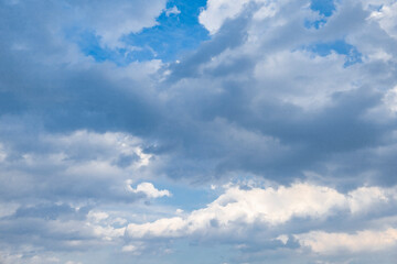 黄昏時の空と天使の梯子