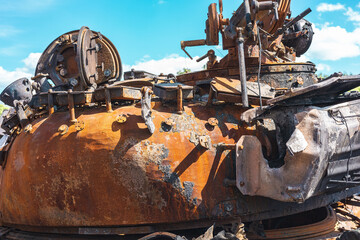 The war in Ukraine, the tank was destroyed, the tank tower burned down