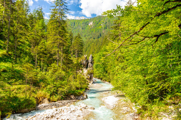 Naklejka premium Schöne Erkundungstour entlang des Berchtesgadener Voralpenlandes - Wimbachtal - Bayern - Deutschland