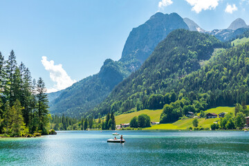 Schöne Erkundungstour entlang des Berchtesgadener Voralpenlandes - Hintersee - Bayern - Deutschland