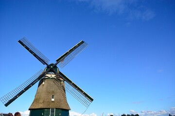 Obraz premium windmill in the country