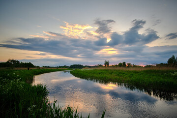Zachód słońca nad rzeka Krzna © eagle130870