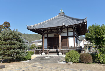 大覚寺　大沢池の聖天堂　京都市右京区嵯峨