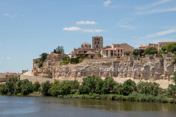 Views of the Duero River with the Zamora wall and the Zamora Cathedral in the background
