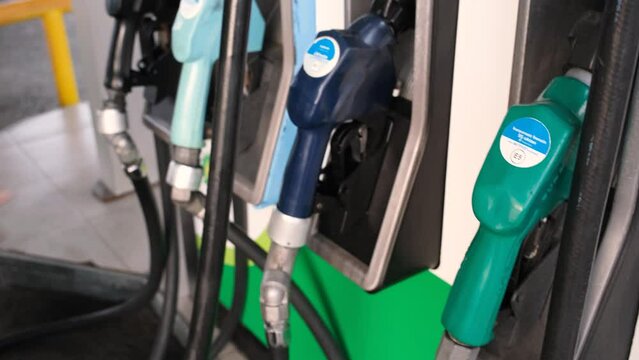 petrol pump guns