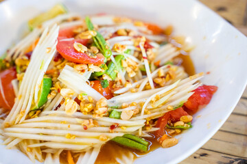 Som Tum - spicy papaya salad