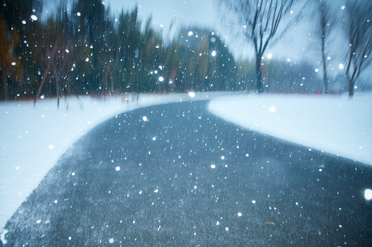 雪のイメージ　雪の日　記憶の雪　静かなイメージ
魔法　雪の魔法