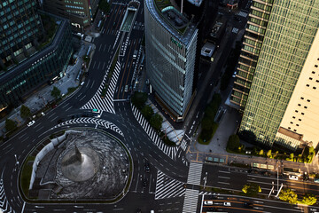 街並み　タウン　空　シャープ　エッジ　美しい風景
エネルギー　光