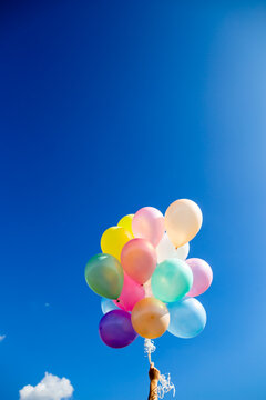 Vintage heart balloon with colorful on blue sky concept of love in summer and valentine, wedding honeymoon - Image