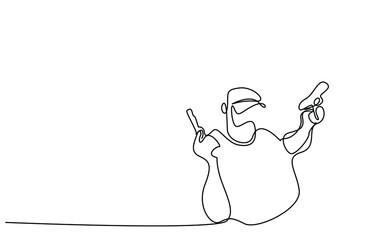 a two handed thief with a hat on his head