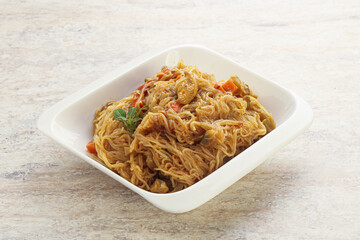 Wok Udon with chicken curry