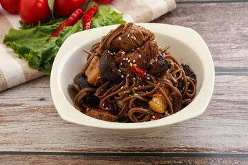 Udon soba with pork and vegetables