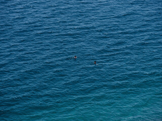 Naklejka premium blue sea texture on a sunny day