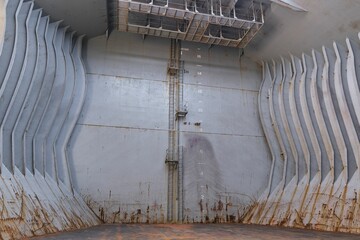 Forward bulkhead of first cargo hold of bulk carrier