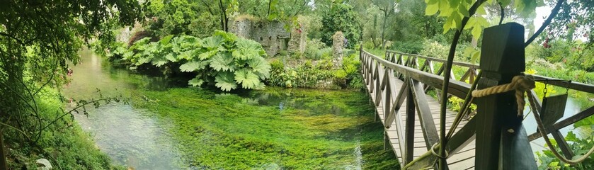 Giardino delle Ninfee - Sermoneta - Latina - Lazio - Italia - Paesaggio incantevole