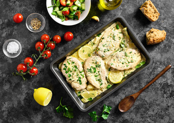 Chicken breast in creamy garlic sauce