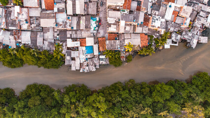 Recife Pernambuco Nordeste RioMar Prédios Casas Pina Cabanga Afogados Rios Enchente Favela Mansões Desigualdade Ponte Transporte Carros 