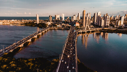 Fototapeta premium Recife Pernambuco Nordeste RioMar Prédios Casas Pina Cabanga Afogados Rios Enchente Favela Mansões Desigualdade Ponte Transporte Carros 