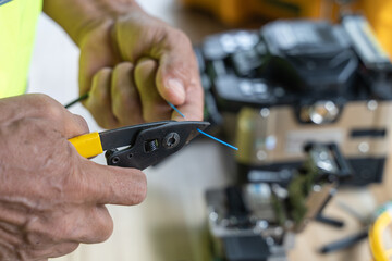 Fiber Optic Fusion Splicing Cable Internet signal and Wire connection with Fiber Optic Fusion Splicing machine ,fiber optic cable splice machine in work