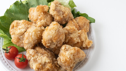 日本の鶏もも肉の唐揚げ