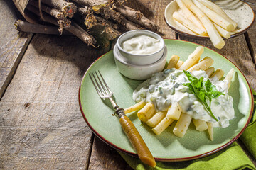 Cooked black asparagus skorzonera