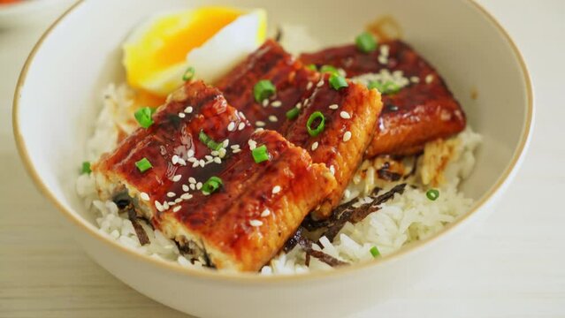 eel rice bowl or unagi rice bowl - Japanese food style