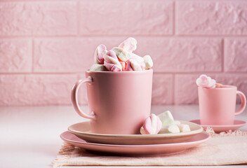 Marshmallows in pink mug