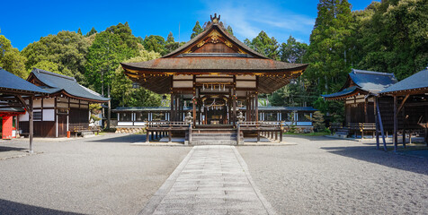 「てんのうさん」こと大鳥神社拝殿（滋賀県甲賀市甲賀町）