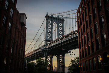 Fototapeta na wymiar Pont de Manhattan à New York aux USA 