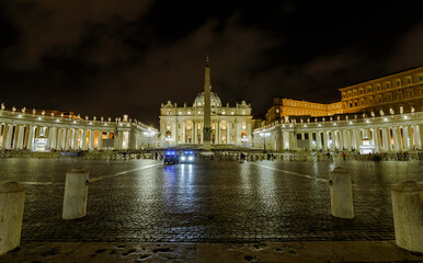 Fototapeta na wymiar Long exposure photography in Saint Peter's Square, it is the famous square located in front of the Basilica of Saint Peter in Rome.