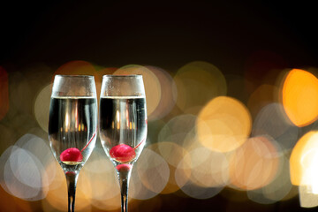 夜景とワイングラス