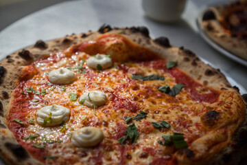 Margherita cheese pizza