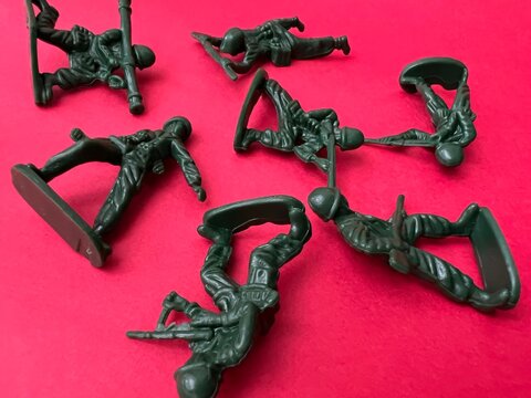 戦争で倒れた兵士たち、戦死イメージ