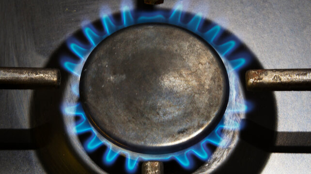Gas burner with blue tongues of burning gas