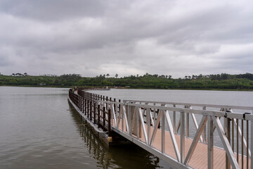 Fototapeta premium floating bridge over the lake