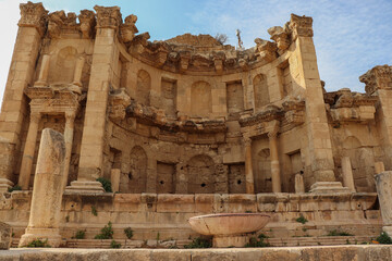 Fototapeta premium Jerash, Jordan - Historical Jerash city (Grassa) Roman and Greek city
