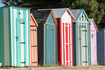 Ile d’Oléron (Charente-Maritime, France), cabines de plage traditionnelles sur la plage de La...