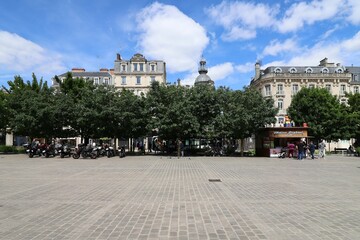 Fototapeta premium La place Alexandre Israël, ville de Troyes, département de l'Aube, france
