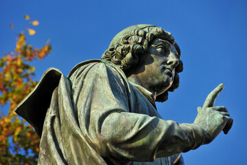 Fototapeta premium Statue of copernicus, Torun, Kuyavian-Pomeranian Voivodeship, Poland