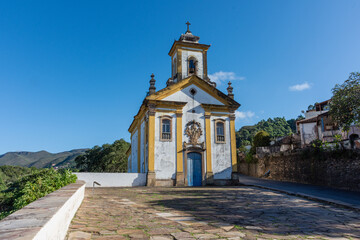 Vista da Igreja numa cidade de interior 
