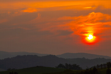 Obraz premium sunset in the mountains