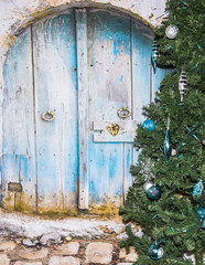 Backdrop of a door and tree christmas