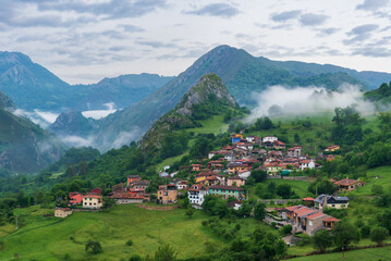 Fototapeta na wymiar Town of Sames, capital of the council of Amieva, next to the Picos de Europa, Asturias.