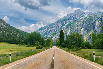 Old road that goes into the mountains of the province of Leon towards the town of Riaño, in the Community of Castilla y Leon, Spain.